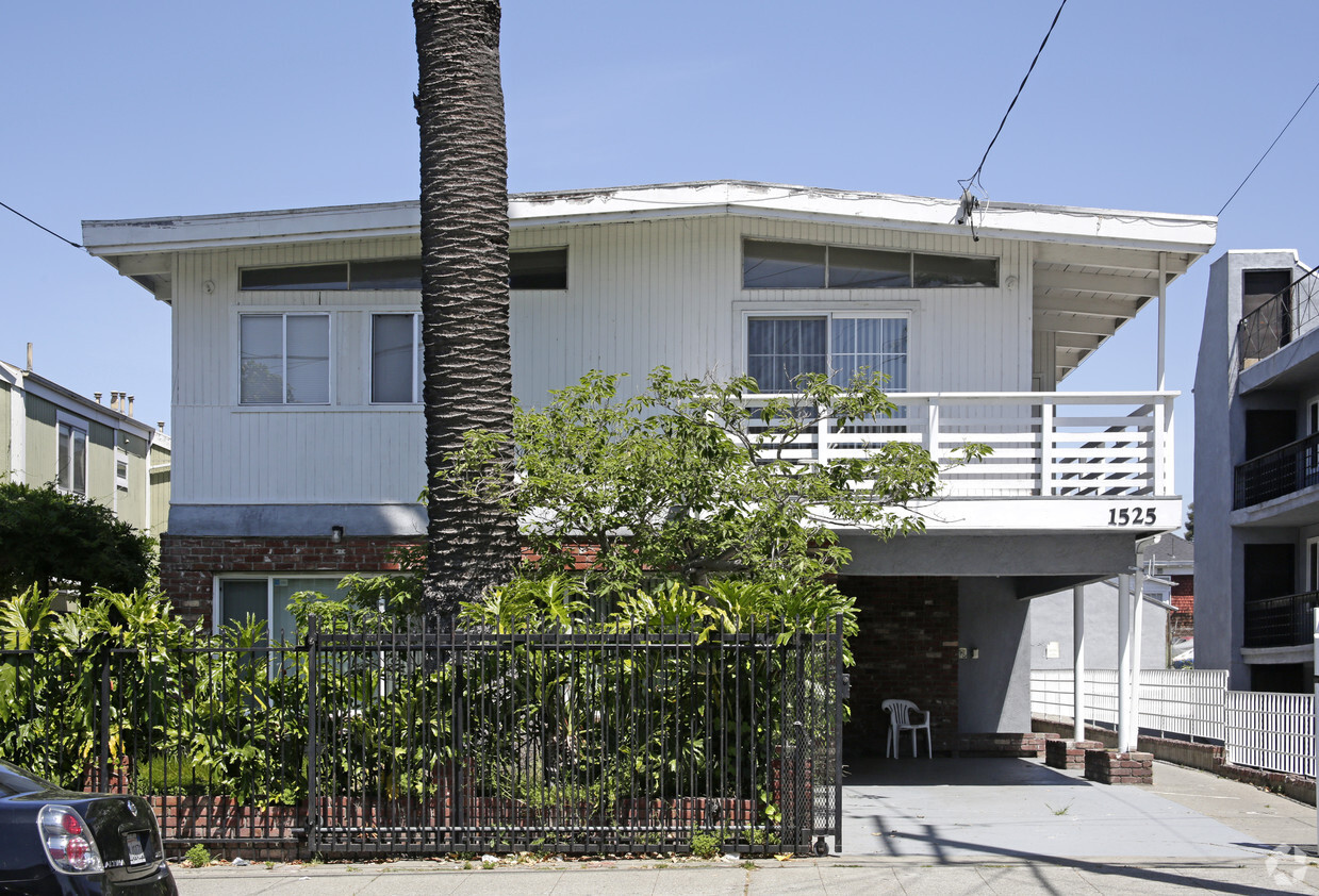 Foto del edificio - 1525 Alcatraz Ave