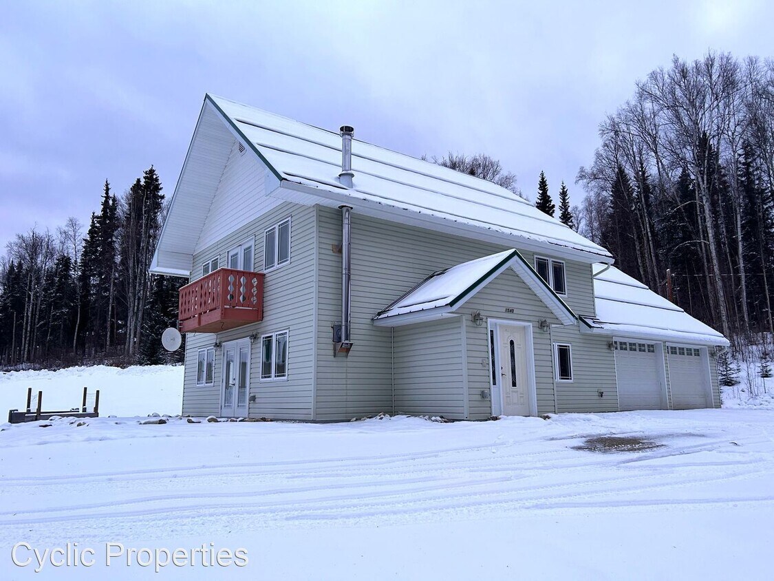 3 br, 2 bath House 1540 Crestline Dr House Rental in Fairbanks, AK
