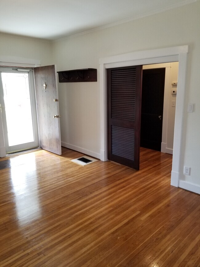 Foto del edificio - 1000 Acklen Ave