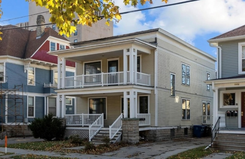 547 Jefferson St Unit 1, Oshkosh, WI 54901 Room for Rent in Oshkosh