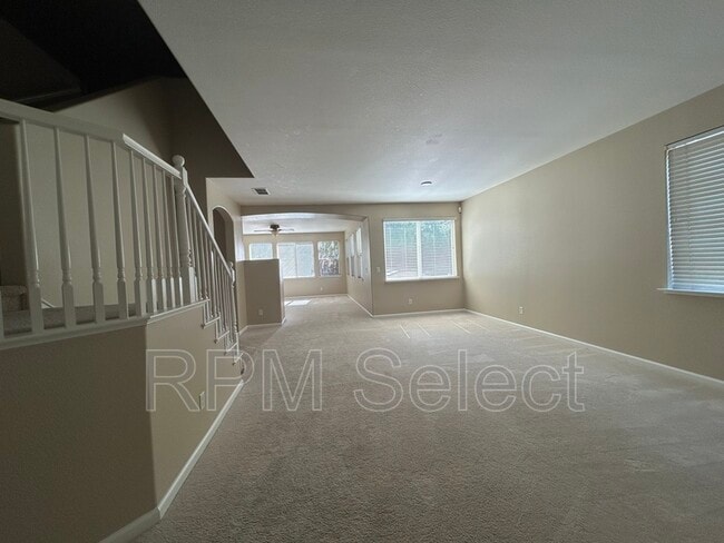 Building Photo - 2206 Ranch House Ct