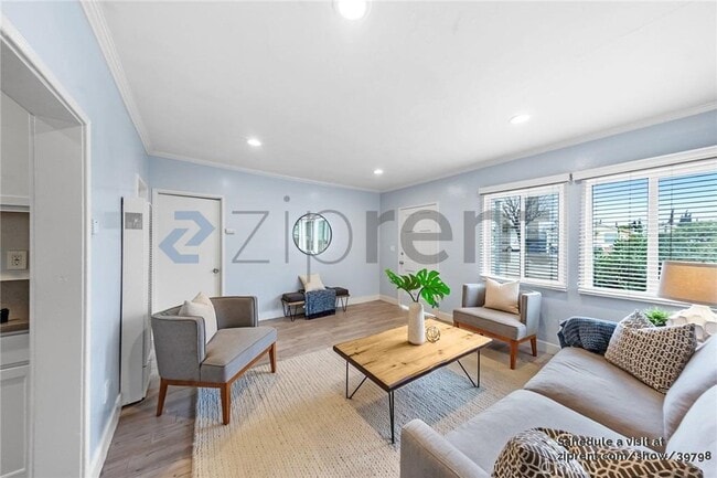 Foto del edificio - 9320 Ives St