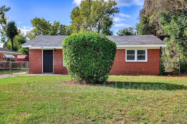 Building Photo - 128 E Hall St