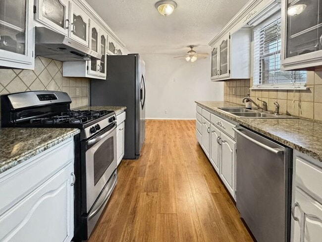 Foto del edificio - 8020 S 88th E Ave