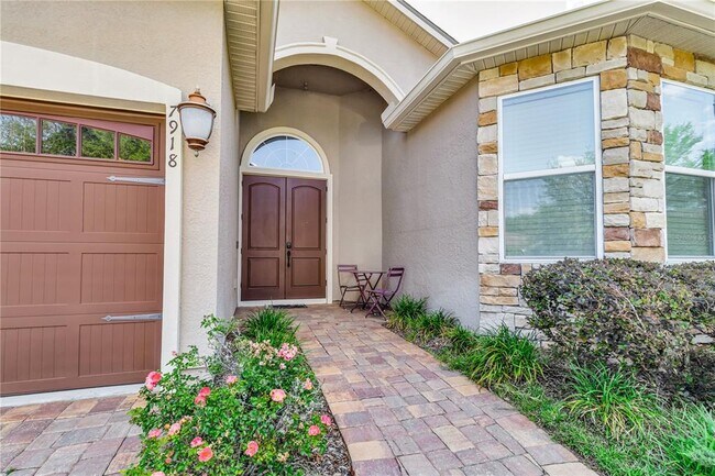 Building Photo - 7918 SW 90th Dr