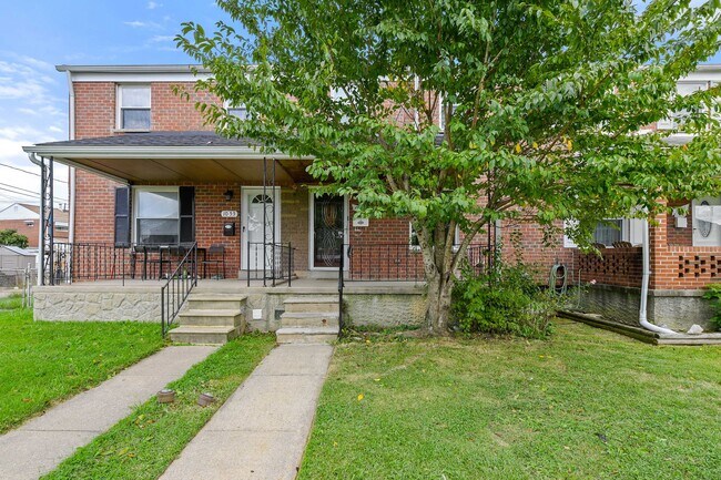Building Photo - 1053 Foxcroft Ln