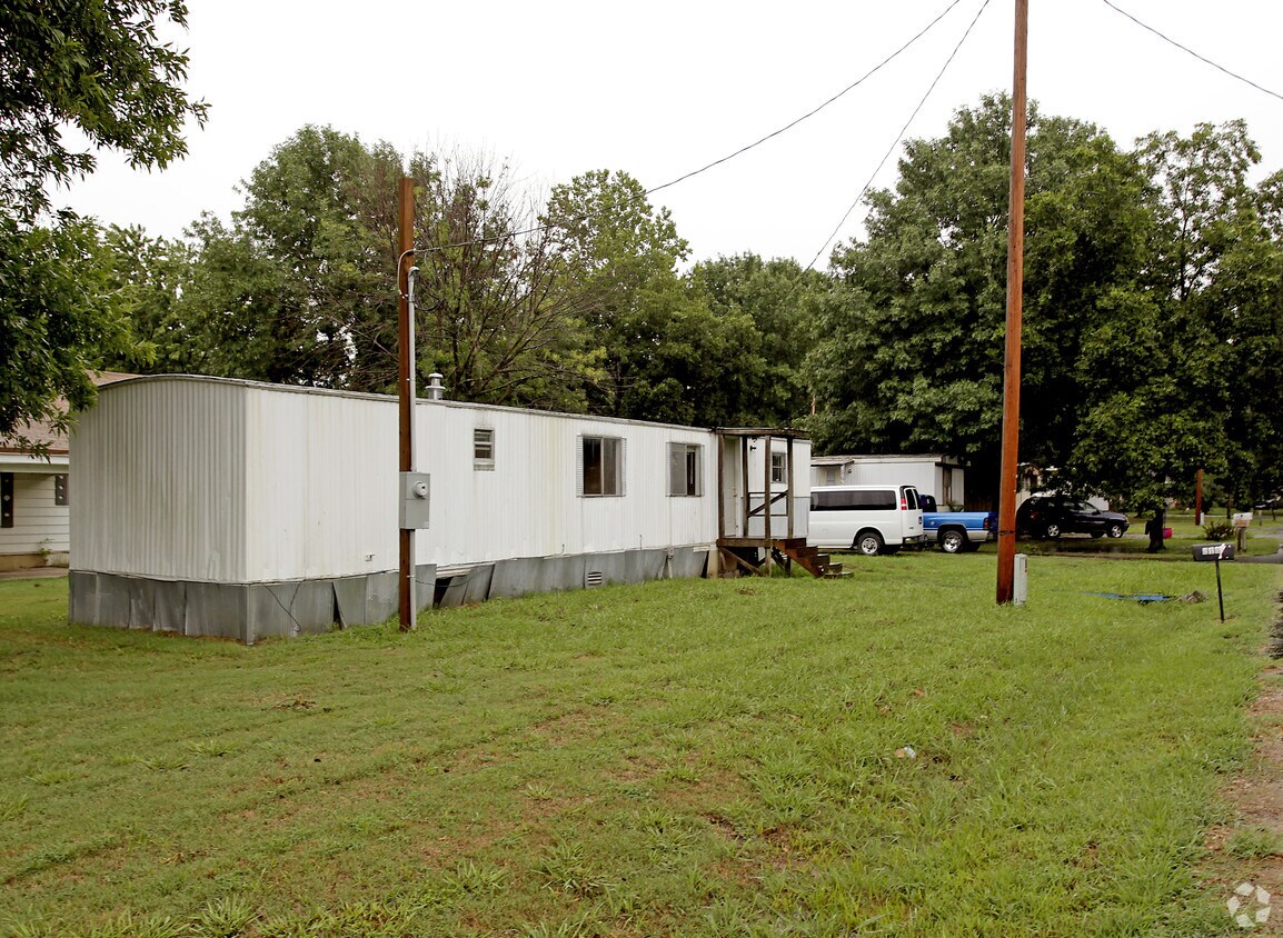 404 Lincoln St, Lonoke, AR 72086 Apartments in Lonoke, AR