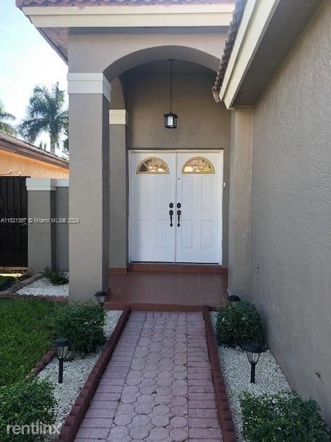 Foto del edificio - 3 br, 2 bath House - 957 NW 132nd Ave W