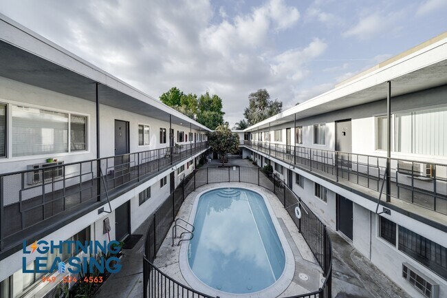 Foto del edificio - 20434 Cohasset St