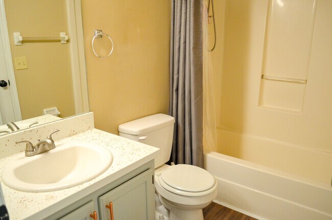 Foto del edificio - ONE MONTH FREE! Rockwood Villas 3 bedroom ...