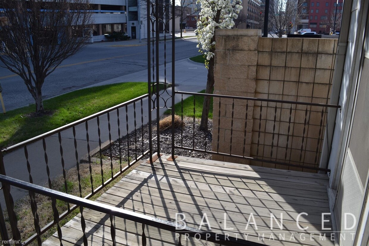 Primary Photo - 1 br, 1 bath House - 9th Street Apartments...