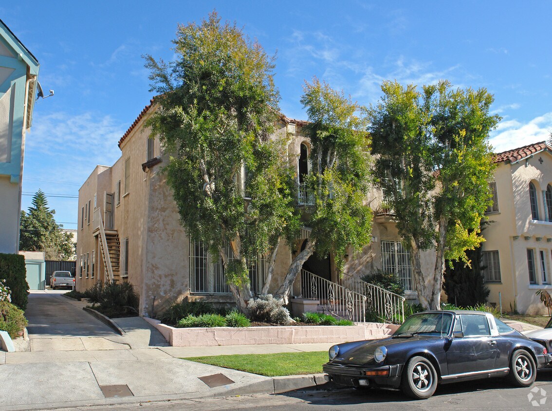 Building Photo - 340 N Genesee Ave