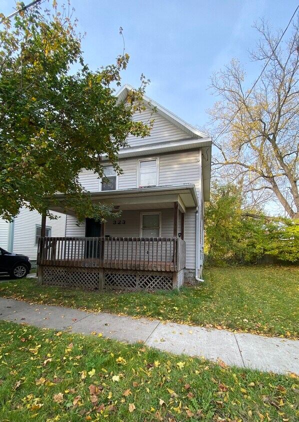 323 Haag Ct, Lansing, MI 48912 House Rental in Lansing, MI