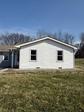 Building Photo - 116 Crestview Dr