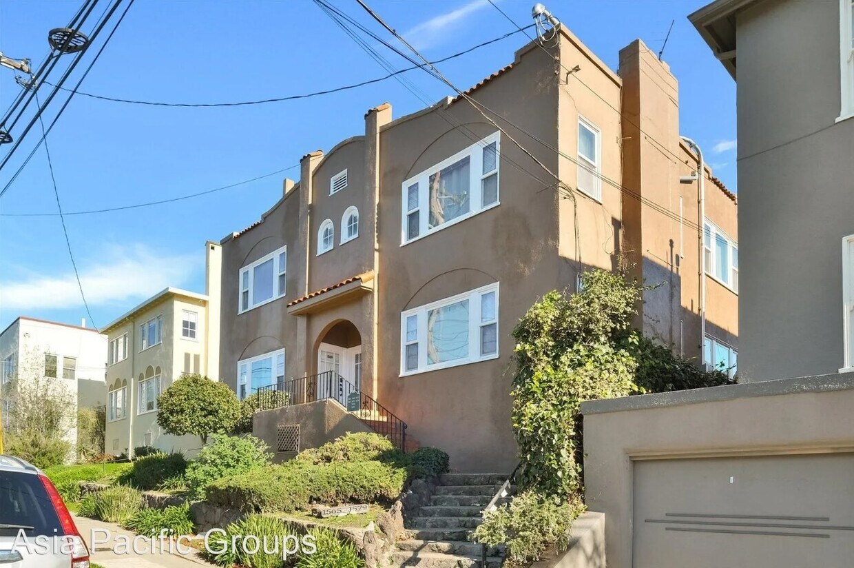 Foto principal - 1565 Arch St