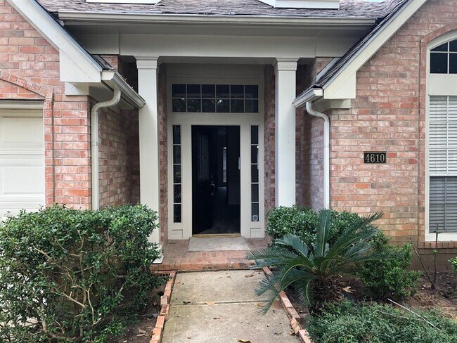 Foto del edificio - 4610 Plantation Creek Dr
