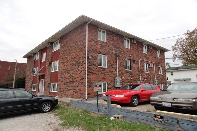 Building Photo - 515 W Monroe St