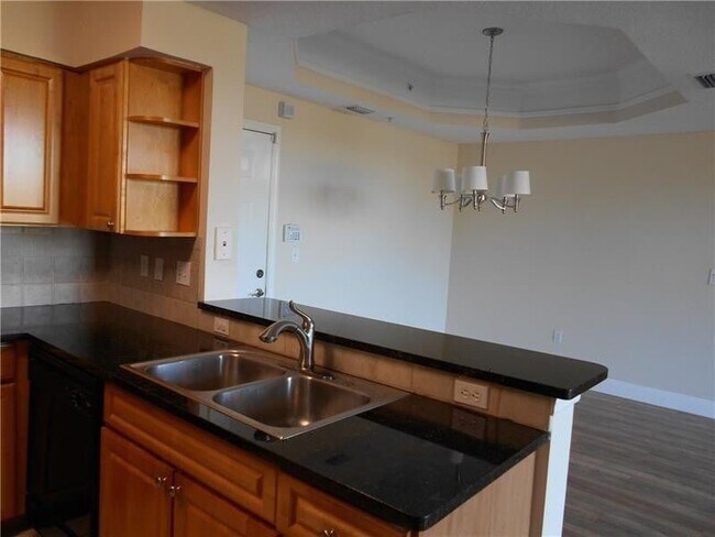 Foto del edificio - 2058 Alta Meadows Ln