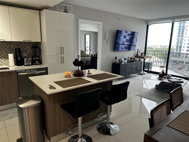 Foto del edificio - 5252 NW 85th Ave