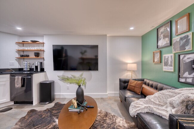 Foto del edificio - 2104 NW Everett St