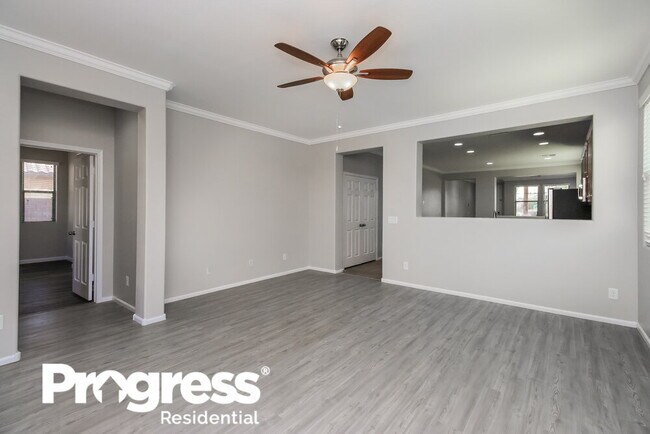 Building Photo - 906 E Doral Ct