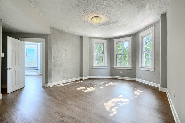 Photo - 2800 Harford Rd Apartment