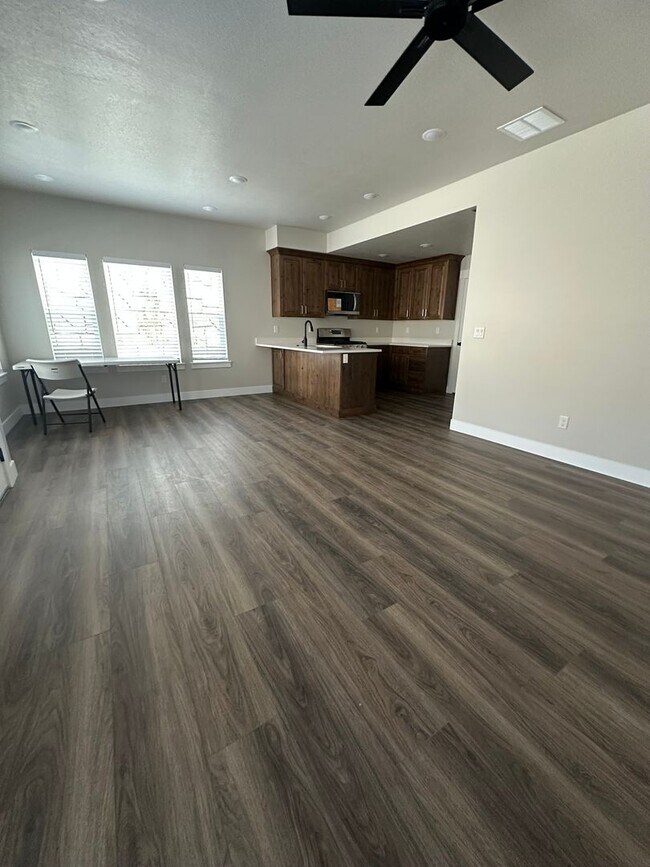 Foto del edificio - 3143 E Thorley Dr