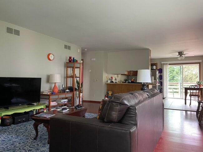 Building Photo - 6702 Jacobs Way