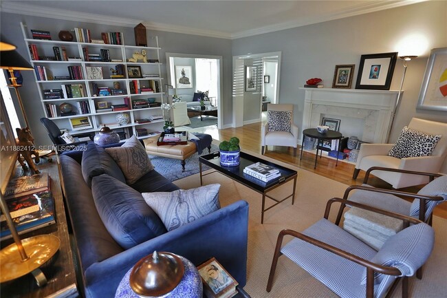 Building Photo - 2828 Segovia St