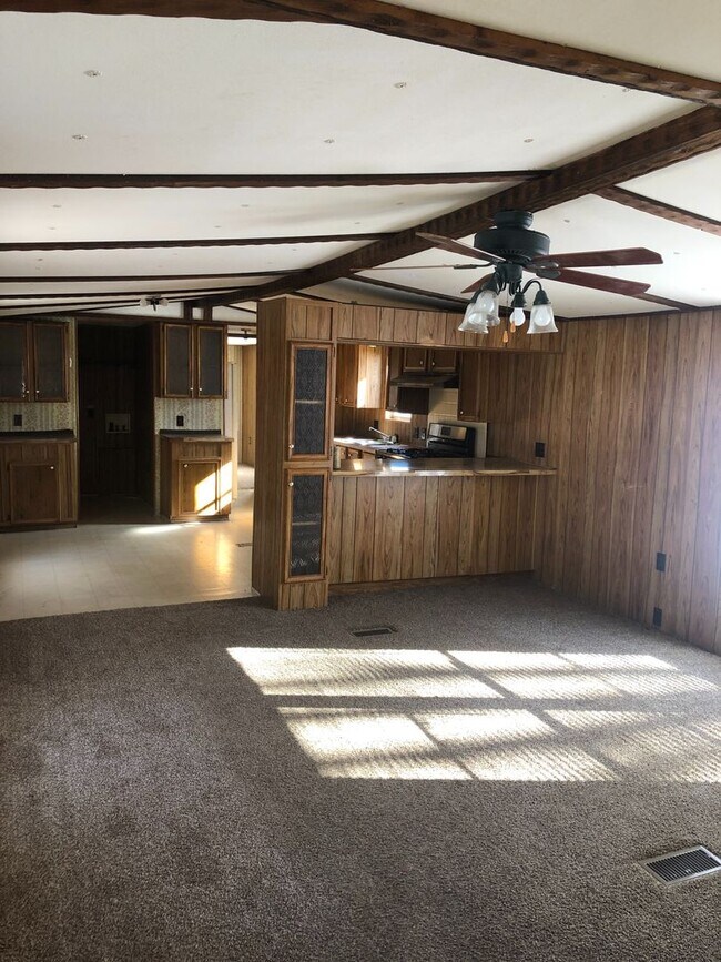 Building Photo - Available now! Haughton 3 Bed 2 Bath Home