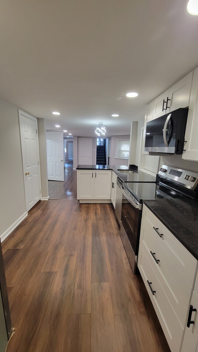 Foto del edificio - 5749 N Talman Ave