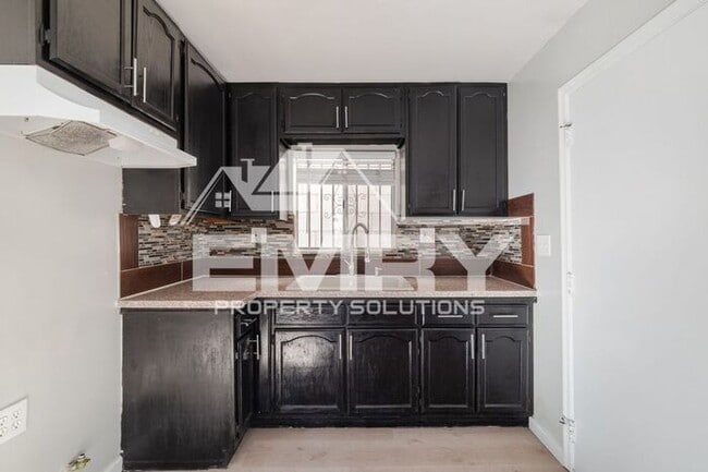 Building Photo - Cozy 1 Bed 1 Bath Home for Rent in Los Ang...