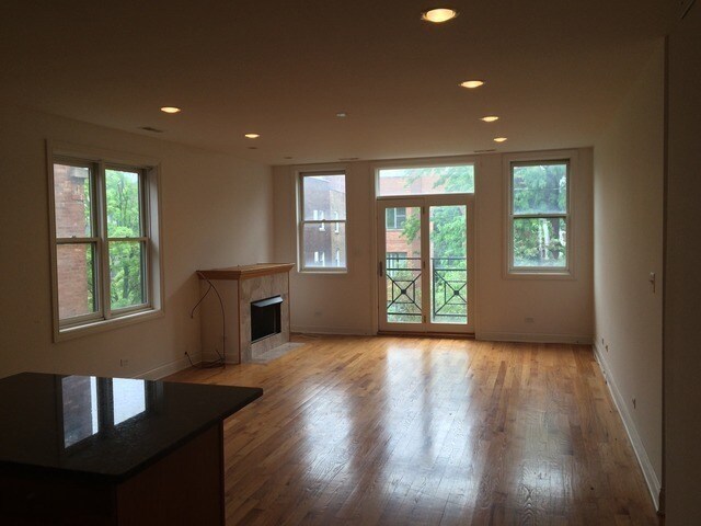 Foto principal - 6736 S Merrill Ave