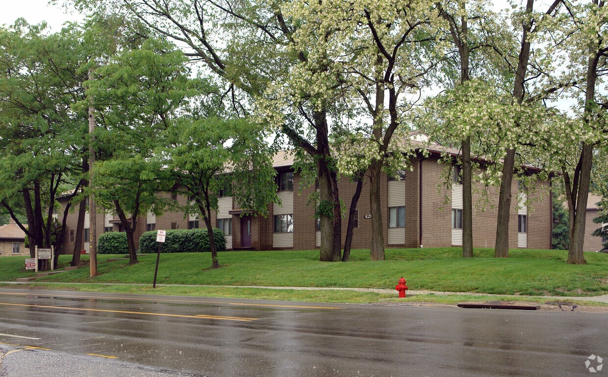 Primary Photo - 420 N Main St
