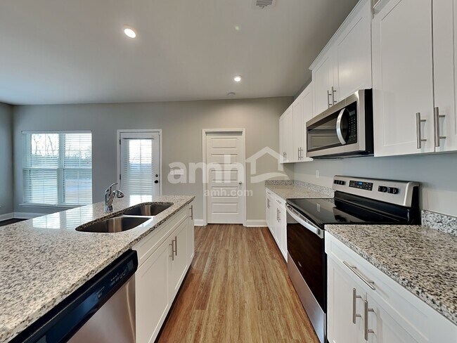 Foto del edificio - 5242 Tupelo St