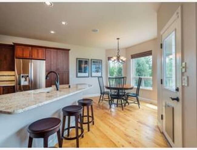Building Photo - 3 Bedroom house in Ranch Club neighborhood