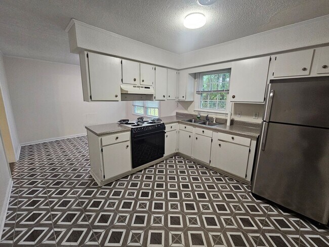 Foto del edificio - 308 Kenwood Dr