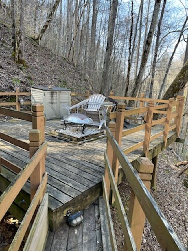 Foto del edificio - Seclusion!! But close to several surrounding counties!!