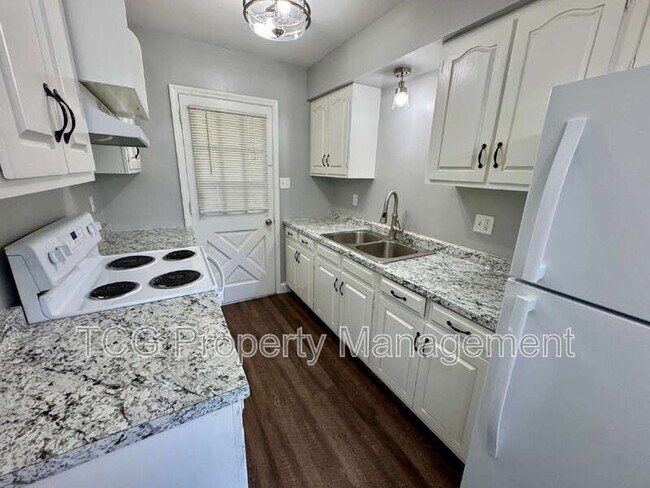 Foto del edificio - 1449 Catherine St