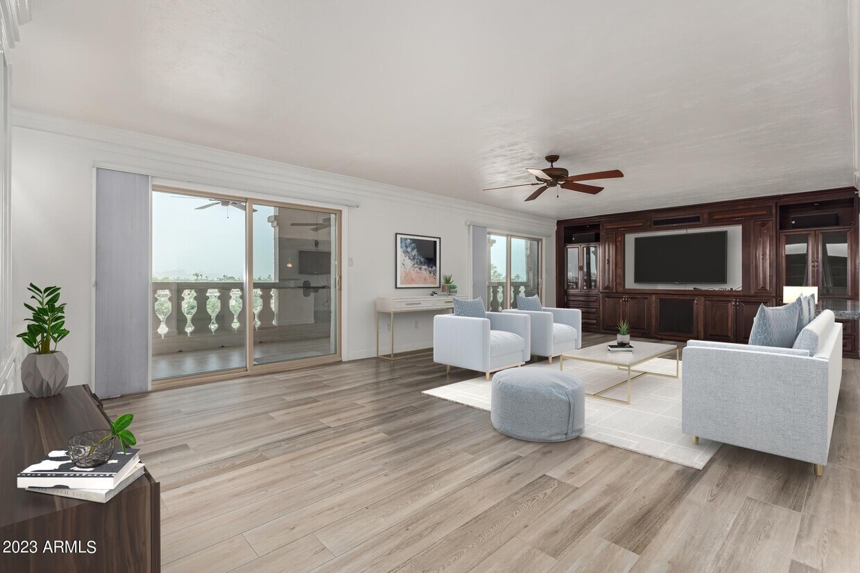 Foto principal - 7970 E Camelback Rd