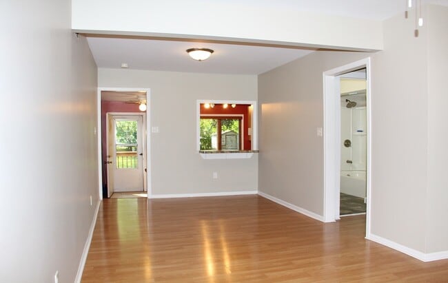 Building Photo - 121 68th St