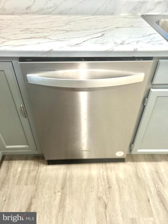 Foto del edificio - 5515 Summerfield Ave