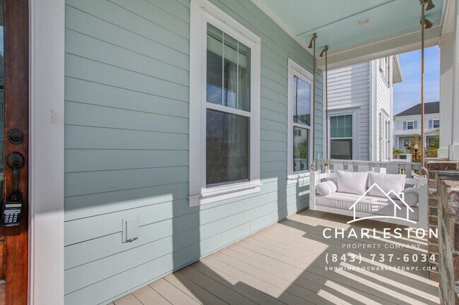 Building Photo - 1636 Juliana St