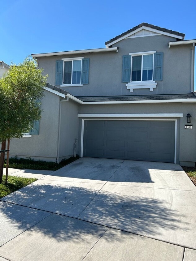 Primary Photo - NEWER HOME WITH SOLAR