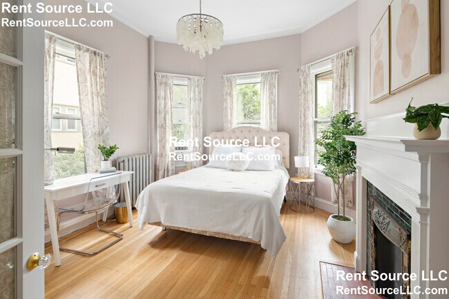 Building Photo - 1617 Massachusetts Ave