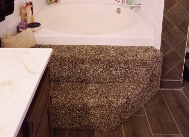 Foto del edificio - 601 Buttonwood Ln