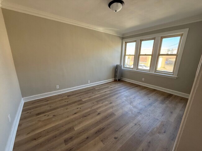 Foto del edificio - 4917 W Berteau Ave