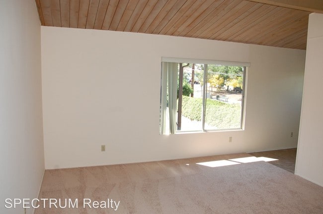 Building Photo - 2531 Modoc Rd