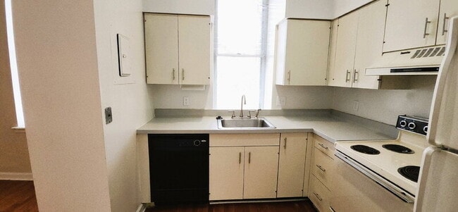 Foto del edificio - 2419 S 10th St