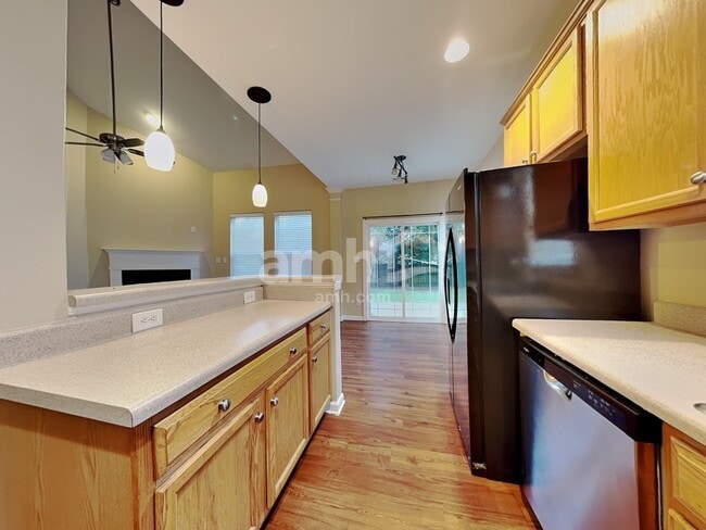 Foto del edificio - 1606 Hayesville Dr